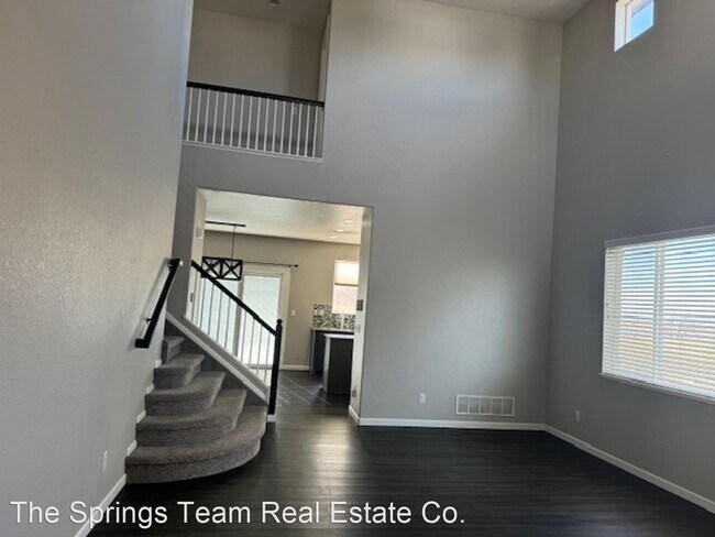 Foto del edificio - 5 br, 4 bath House - 6731 Ancestra Dr