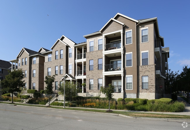 Building Photo - West End at City Center Apartment Homes