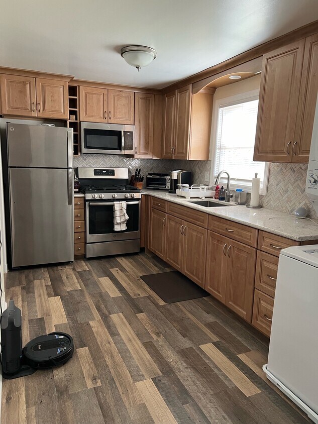 Updated Kitchen - 1648 Mamaroneck Ave