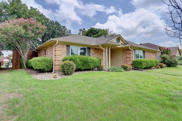 Foto del edificio - 1321 Clover Dr