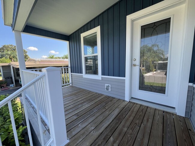 Building Photo - 146 Lakeview Dr