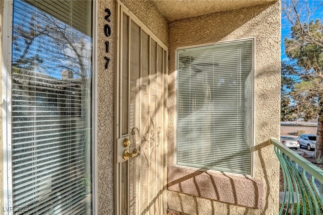 Building Photo - 5710 E Tropicana Ave