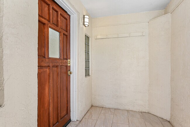Building Photo - 2321 N 9th St