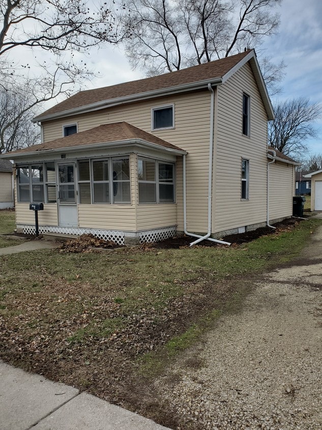 103 S Osceola St, Minooka, IL 60447 House Rental in Minooka, IL