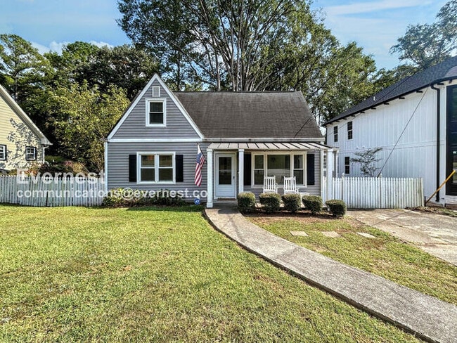 Building Photo - 1807 Dresden Dr NE