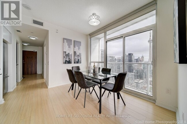 Photo du bâtiment - 85-4385 Queens Wharf Rd