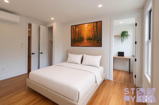 Foto del edificio - 3 bedroom in Brooklyn NY 11222