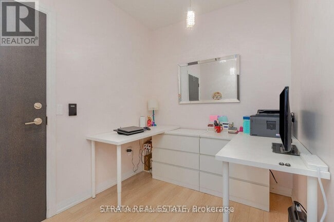 Photo du bâtiment - 55 Ann O'Reilly Rd