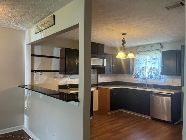 Building Photo - 1131 Classic Trail
