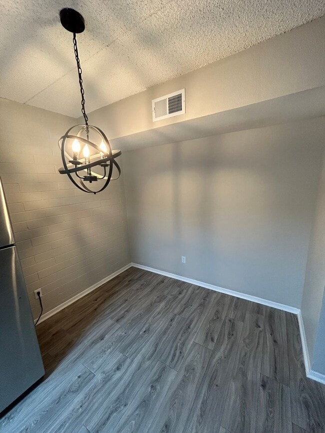 Interior Photo - Bellevue Tower Apartments
