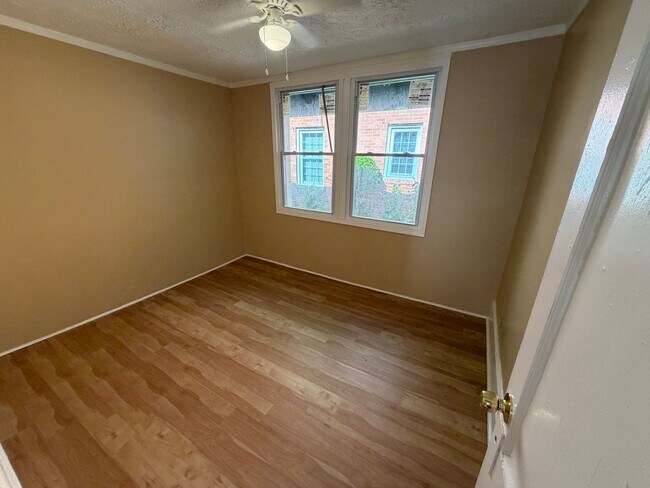 Foto del edificio - Charming 3 Bedroom Historic Cottage in Capitol Heights!