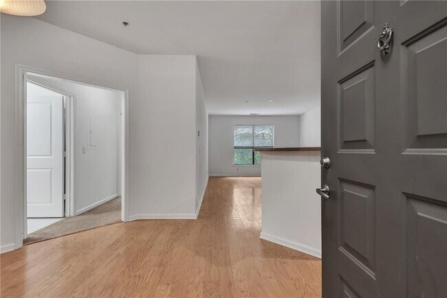 Foto del edificio - 821 Ralph McGill Blvd NE