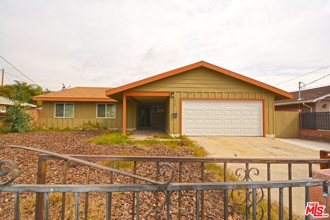 Building Photo - 7630 Delia Ave