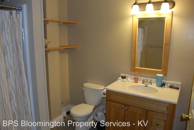 Building Photo - 7 br, 4 bath Apartment - 303 E 10th St