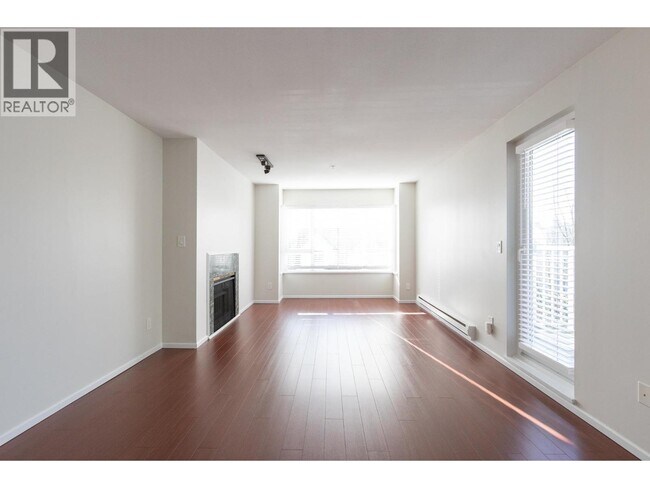 Photo du bâtiment - 937 W 14th Ave