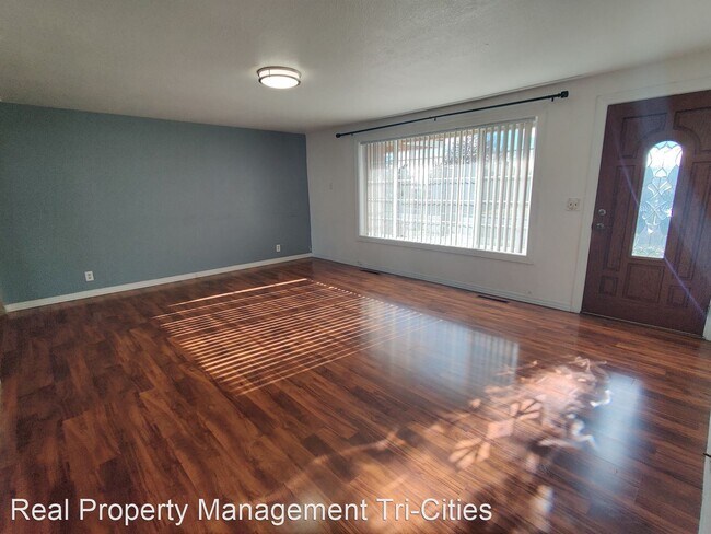 Building Photo - 4 br, 2 bath House - 907 W. Jan St
