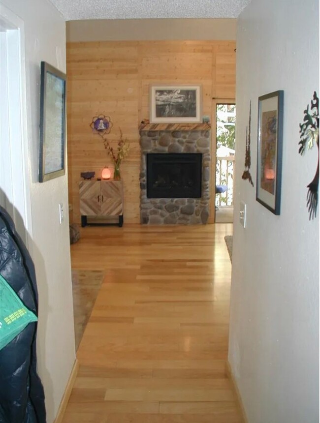 Foto del edificio - Beautiful loft condo in Kings run!