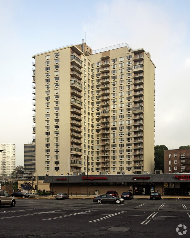 The Regency Apartments Fort Lee, NJ