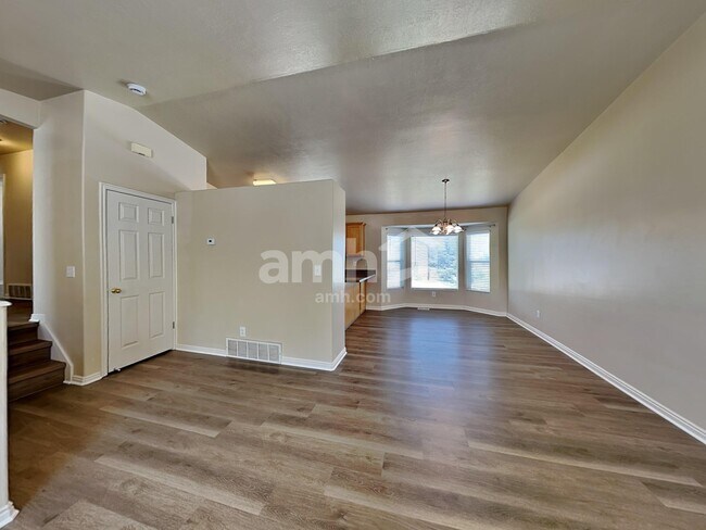 Building Photo - 2872 W 2075 S