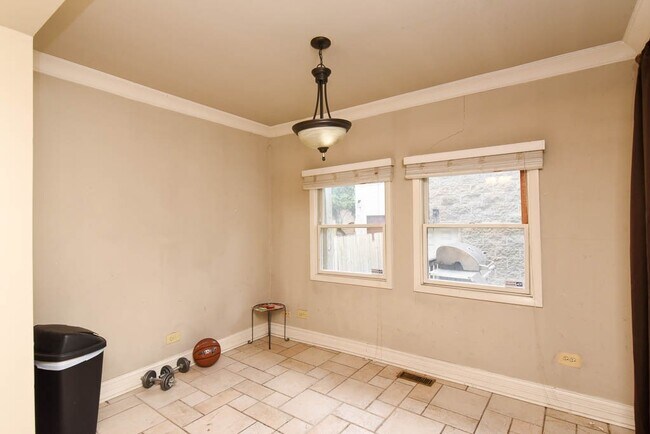 Foto del edificio - 1720 N Ashland Ave