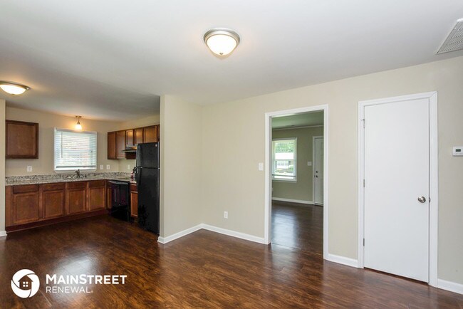 Building Photo - 6126 Castle Ct