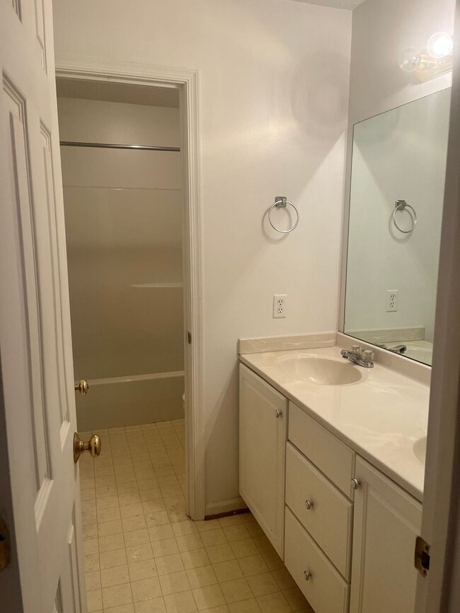 Photo - Gorgeous townhouse located near cornerston...