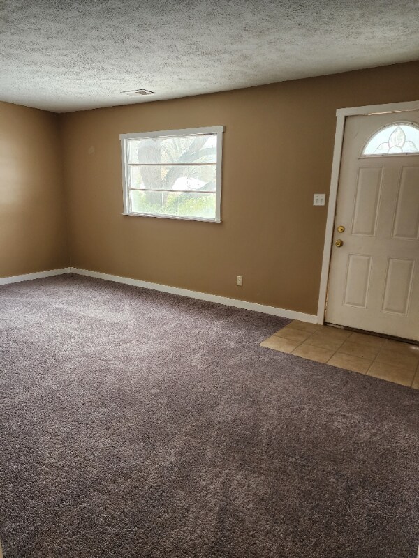 Primary Photo - 2401 W Millman St