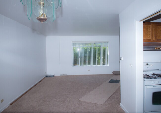 Building Photo - 1321 Pitner Ave