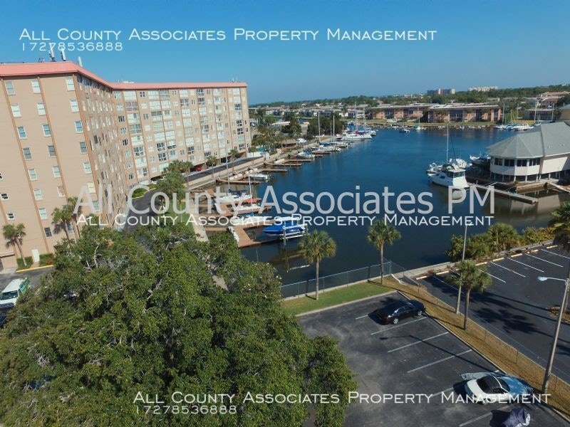 4939 Floramar Terrace Unit 310, New Port Richey, FL 34652 Condo for