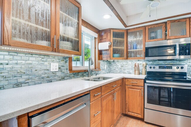Building Photo - 2360 Willow Tree Trail