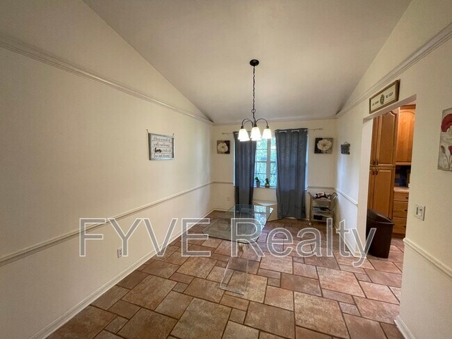 Building Photo - 6232 NW 34th Dr