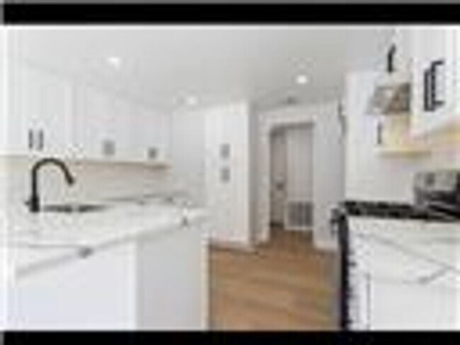 Building Photo - Lovely & renewly renovated home in Rancha Cucamonga