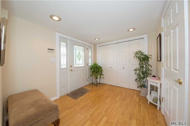 Foto del edificio - 41 Walnut Ln