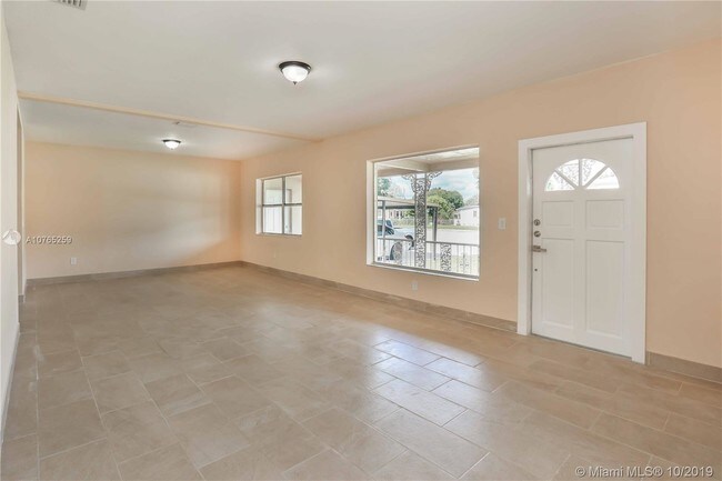 Building Photo - 2300 NW 95th St