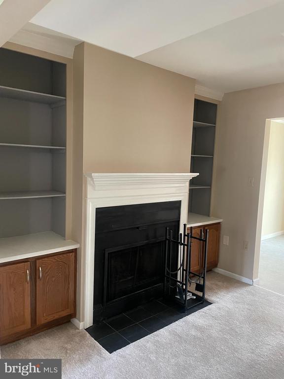 Building Photo - 5400 Oxford Dr