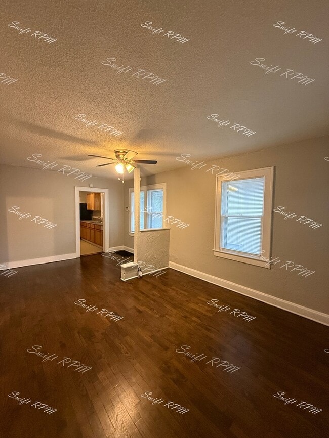 Building Photo - 6710 Agnes Ave