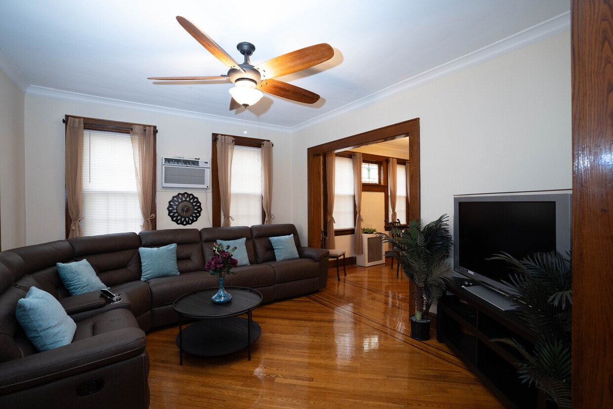 Primary Photo - 101 Boyden Ave