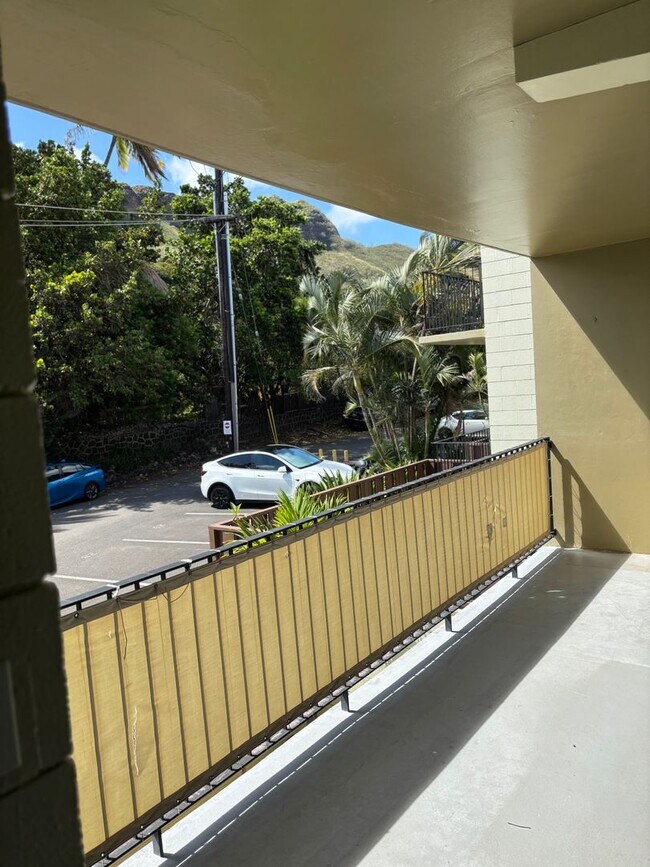 Foto del edificio - Available Now: 2 Bedroom, 1.5 bath Condo w...