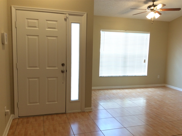 Building Photo - 768 Americana Ct