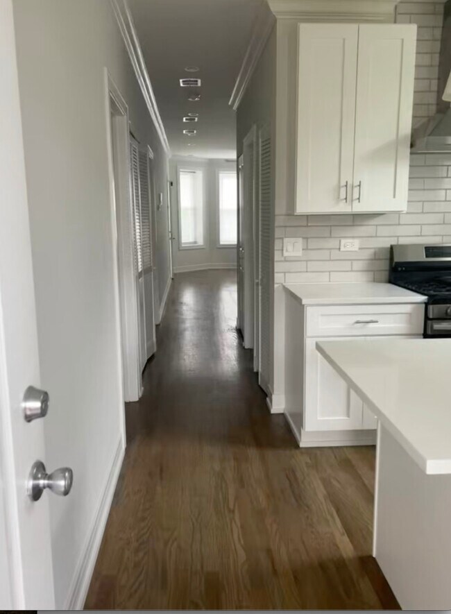 Foto del edificio - 3839 W 14th St