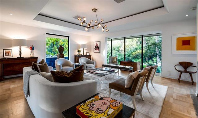 Foto del edificio - 5315 Rock Cliff Pl