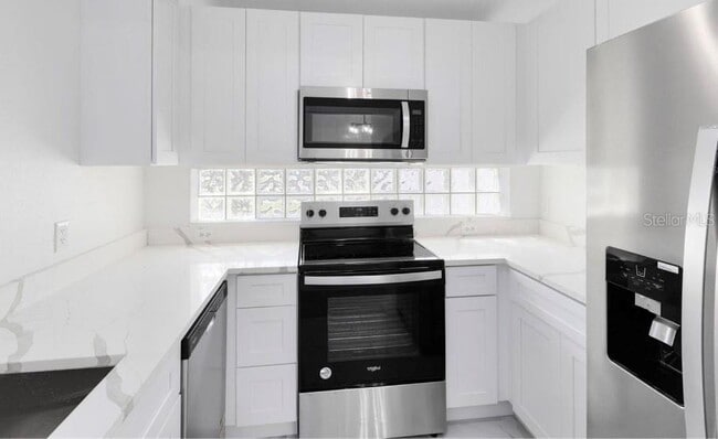 Foto del edificio - 3383 Hamlet Loop