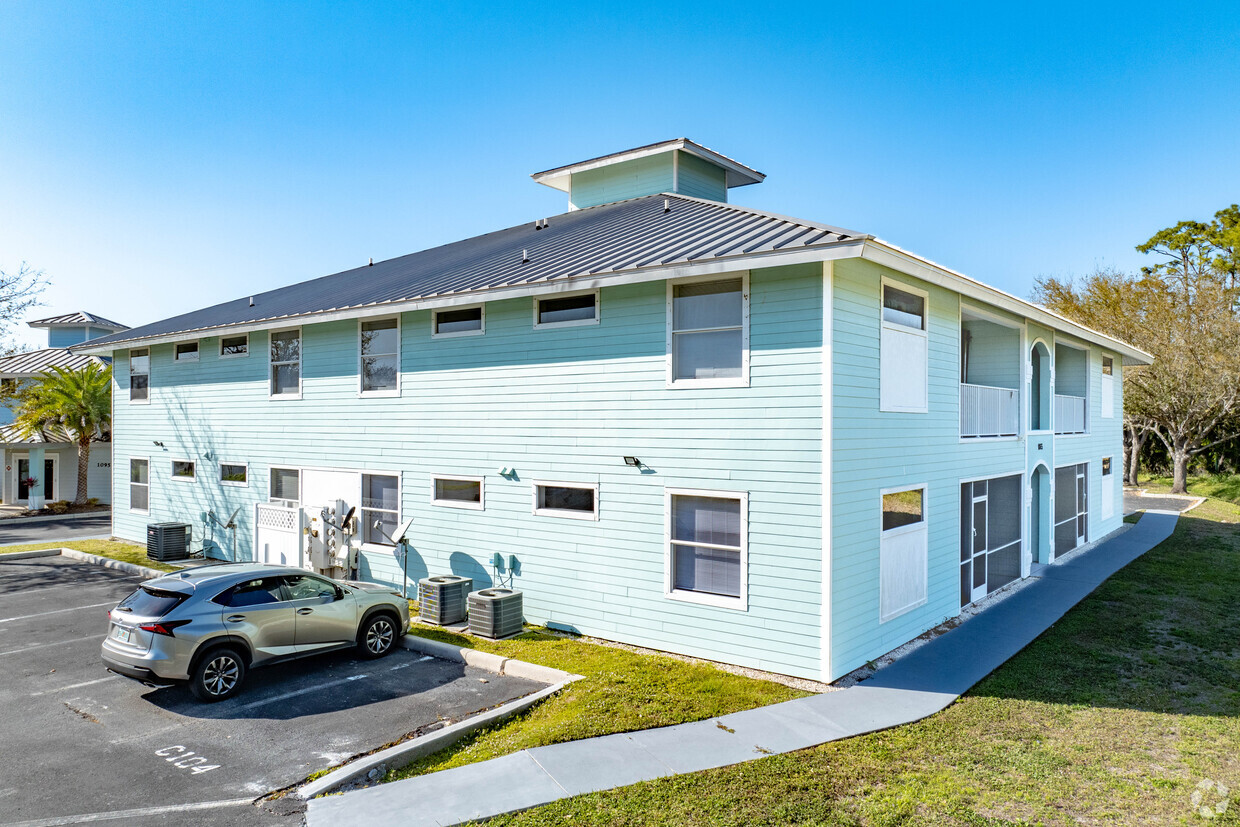 Foto del edificio - Pine Key Condominium Resort