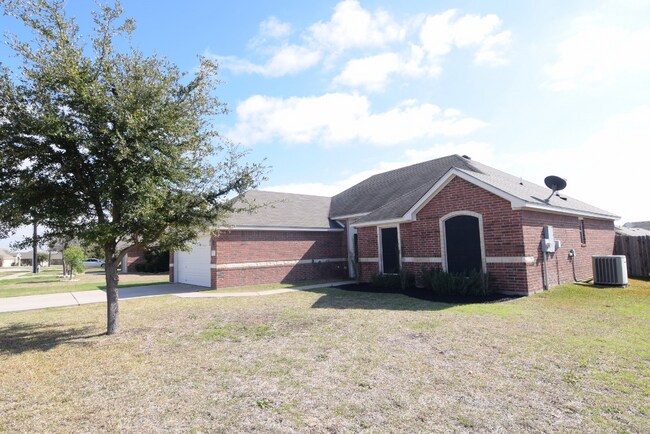 Foto del edificio - 2704 Bacon Ranch Rd