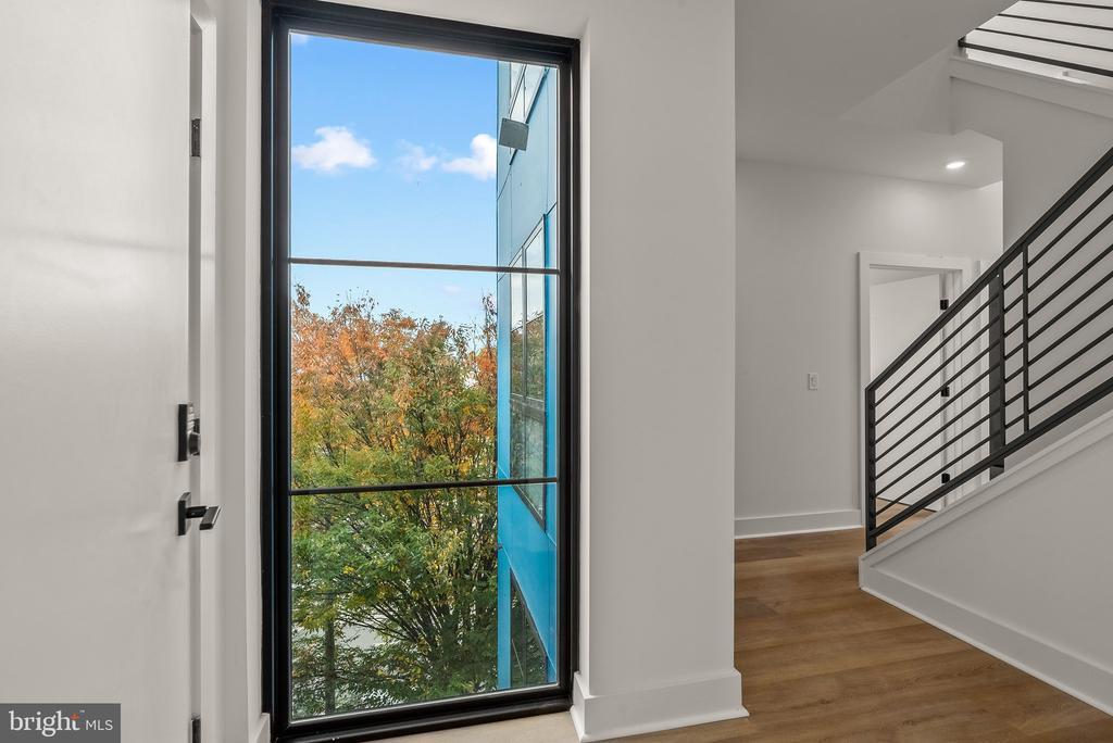 Foto principal - 416 W Girard Ave