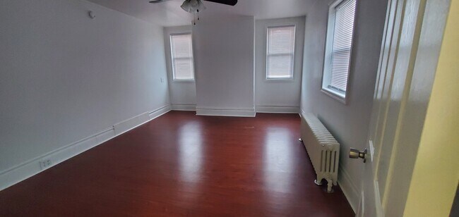 Foto del edificio - 403 Locust Ave