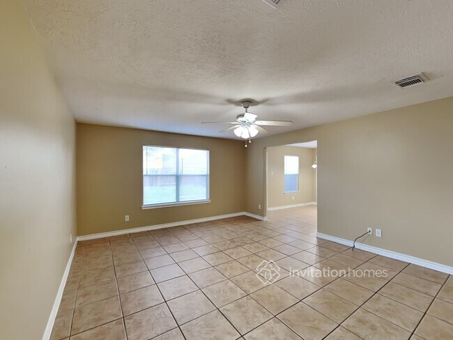 Foto del edificio - 1515 Glasholm Dr