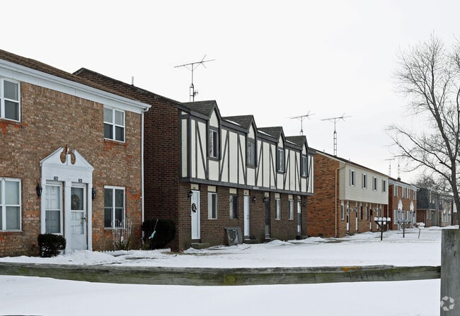 Building Photo - 7353 Ayers Rd