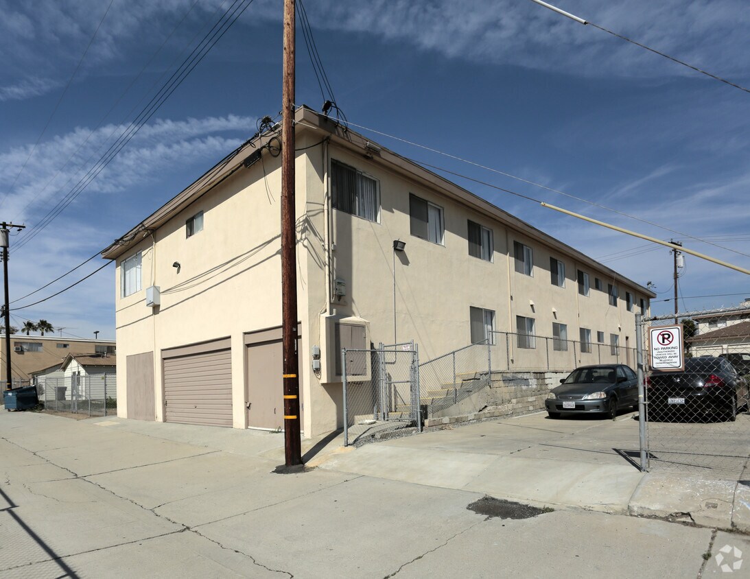 Foto del edificio - 2613 Linden Ave