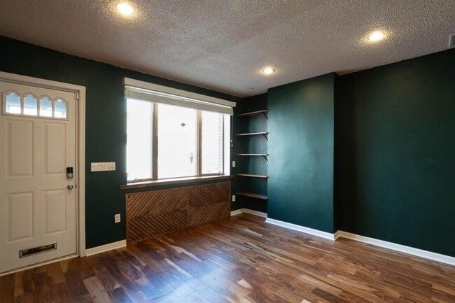 Foto del edificio - Gorgeous 2 Bedroom, 1.5 Bath Home in South Philly's LoMo Neighborhood